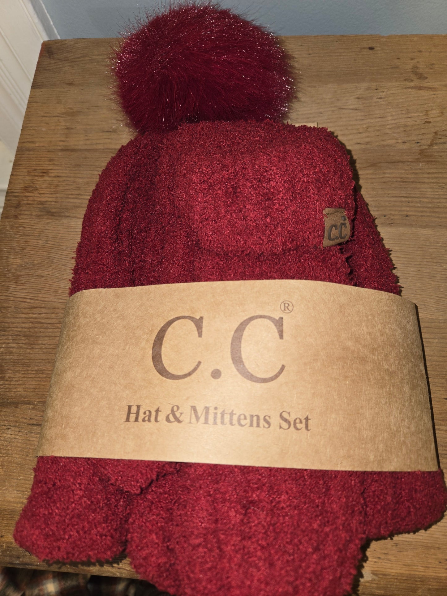 Cozy Yarn C.C Hat & Mitten Set