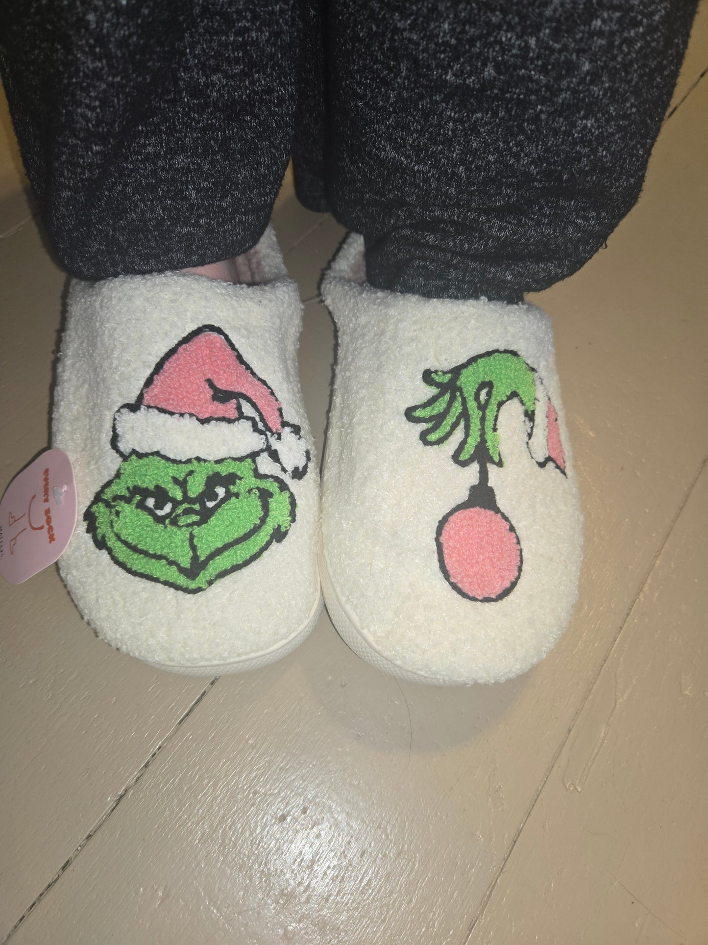 Christmas Grinch Fuzzy Fleece Soft Slipper : If Half size I would size up